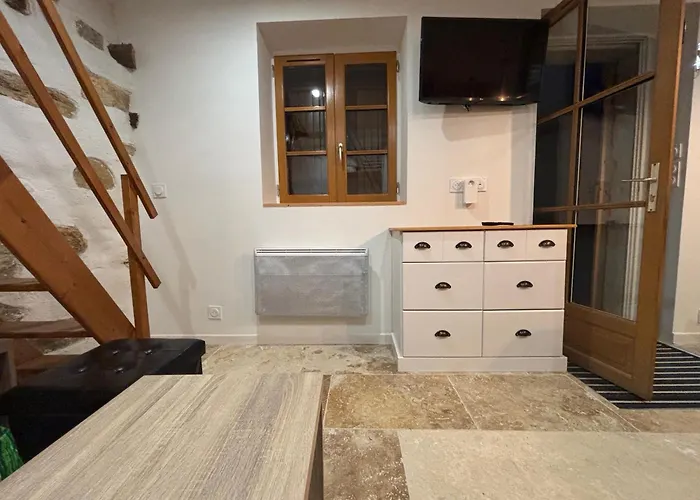 Maisonnette De Village * Larroque-Toirac