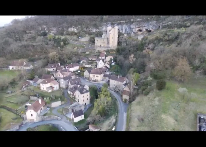 Maisonnette De Village * Larroque-Toirac